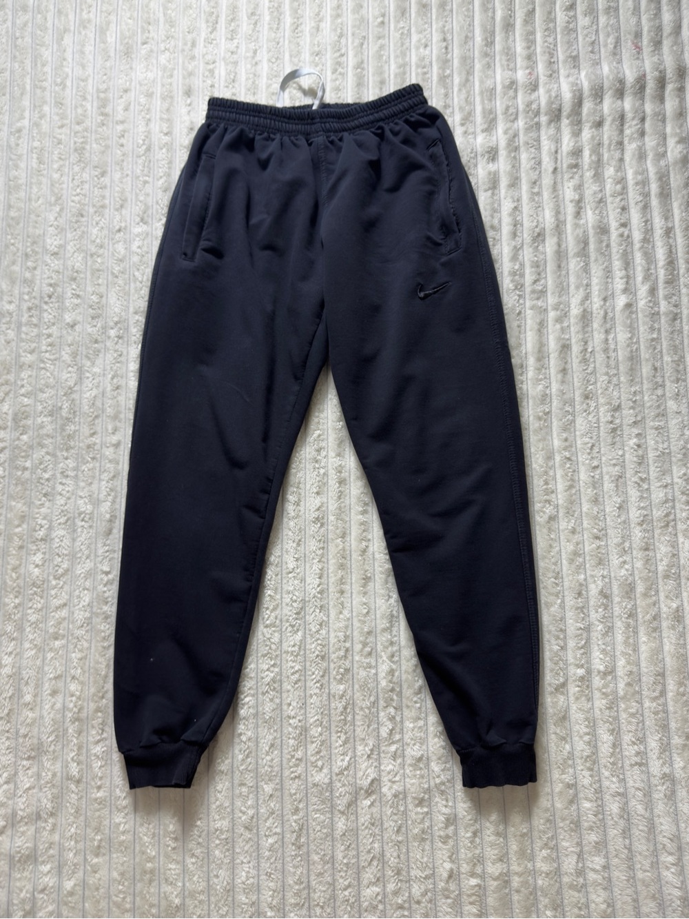 Nike women’sBlack Knit Polyester Jogger Pants Drawstring Elastic Waist Pockets M